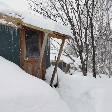 The Yurts At Margo'S Garden, Kiroro Hotel Akaigawa Exterior foto
